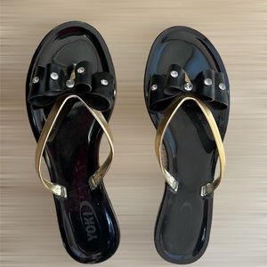 Black bow rhinestone flip flops. Size 6 (euro 37)